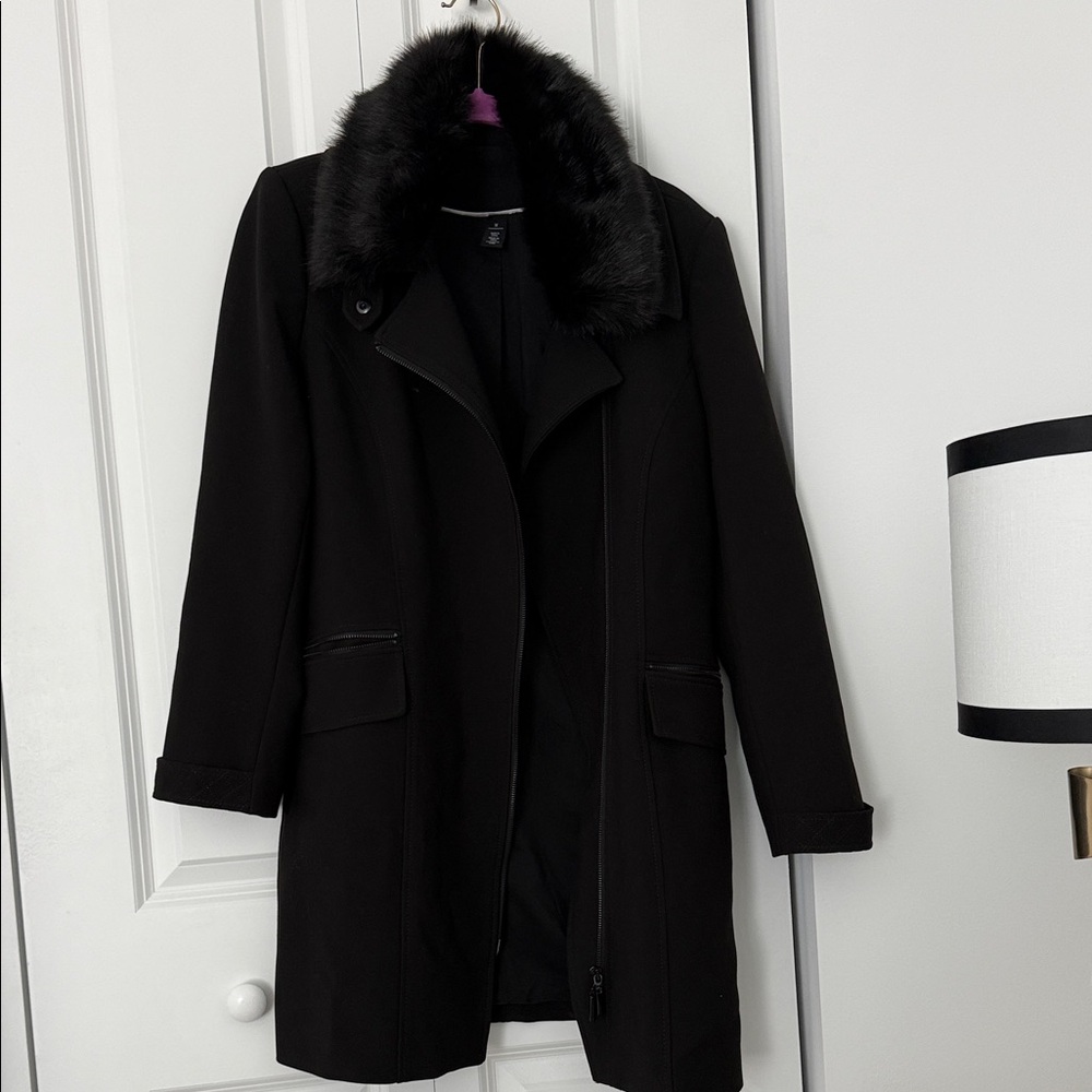 WHBM Elegant Black Women's Coat with Faux Fur Collar